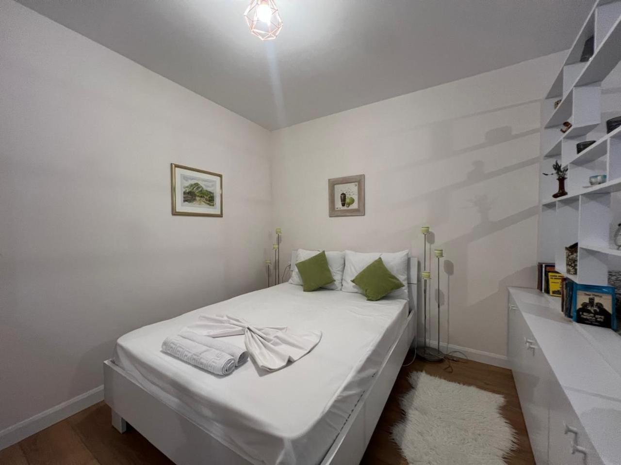 Dream Apartament Tirana Exteriör bild